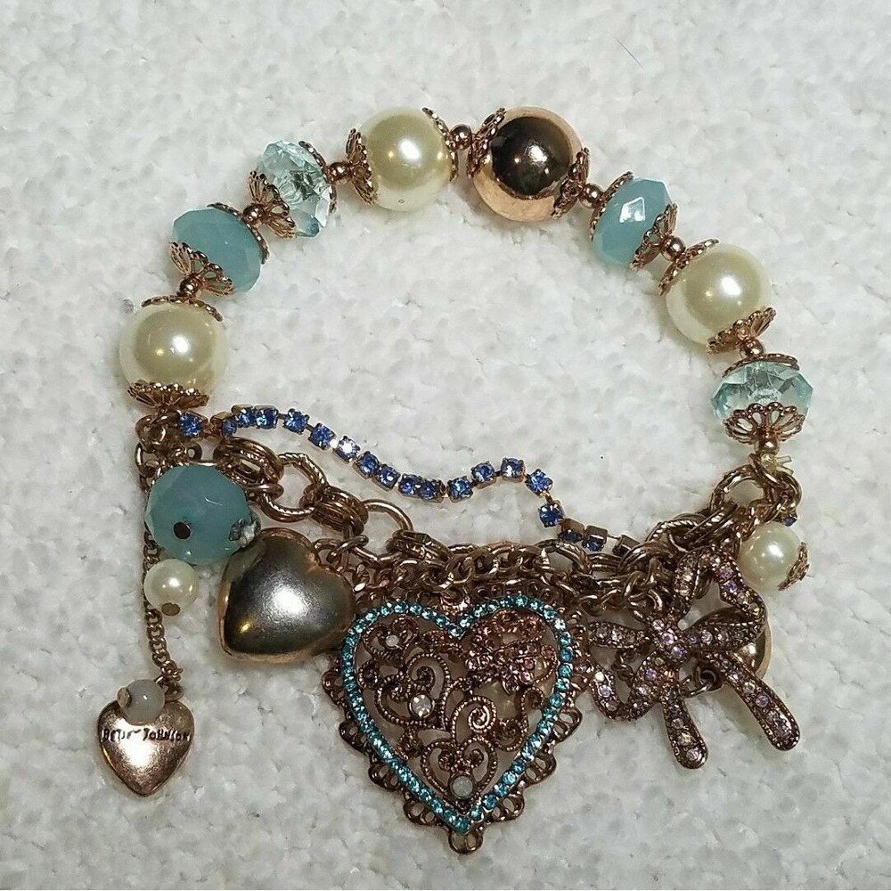 Betsey Johnson Vintage Blue Pearl Rhinestone Crystal Heart Bracelet RARE